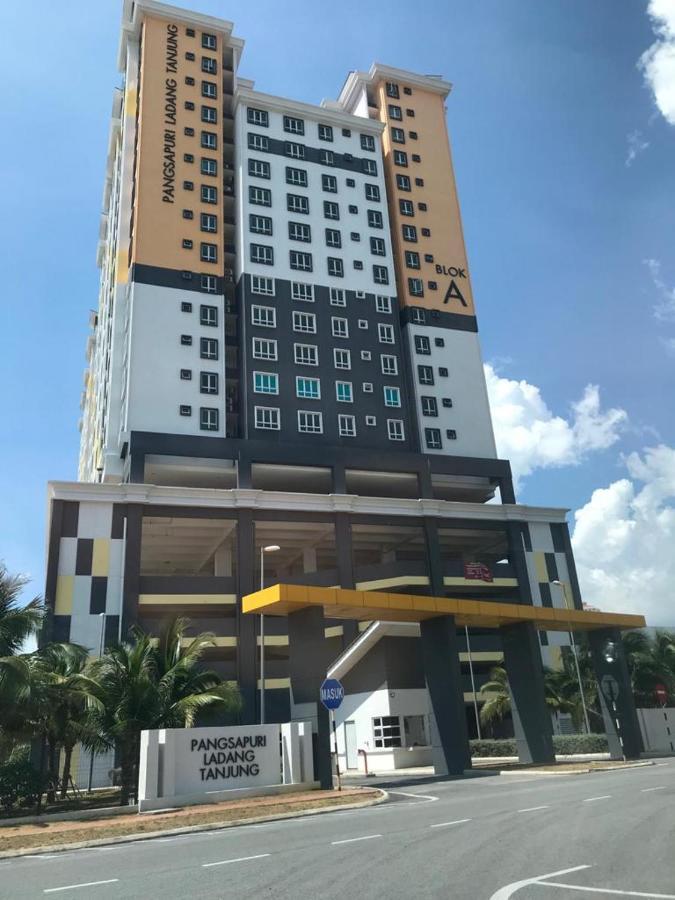 Sunnystay @ Ladang Tanjung Kuala Terengganu Dış mekan fotoğraf
